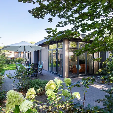 Landgoed De Scheleberg ホリデーパーク ルンテレン