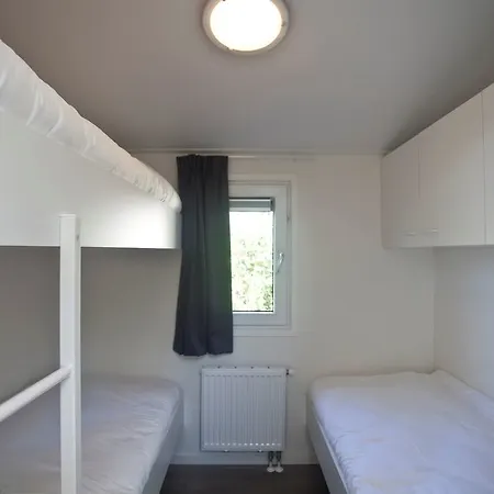 Landgoed De Scheleberg 假日公园 4*
