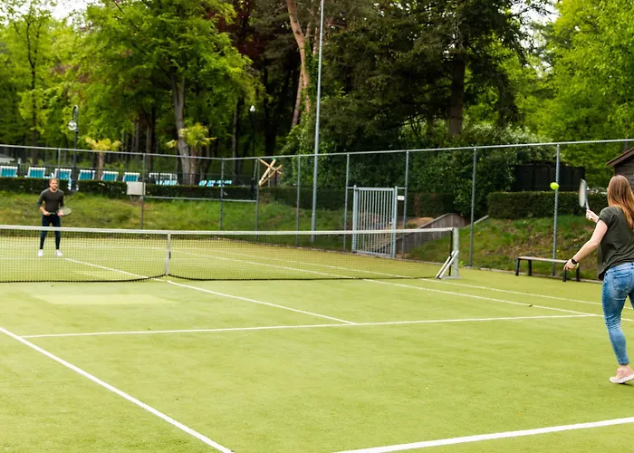 Landgoed De Scheleberg 4* لونتيرين