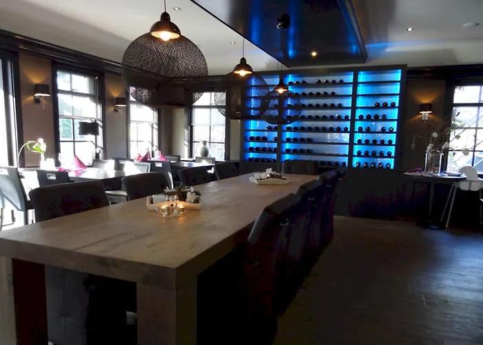 Landgoed De Scheleberg ホリデーパーク 4*