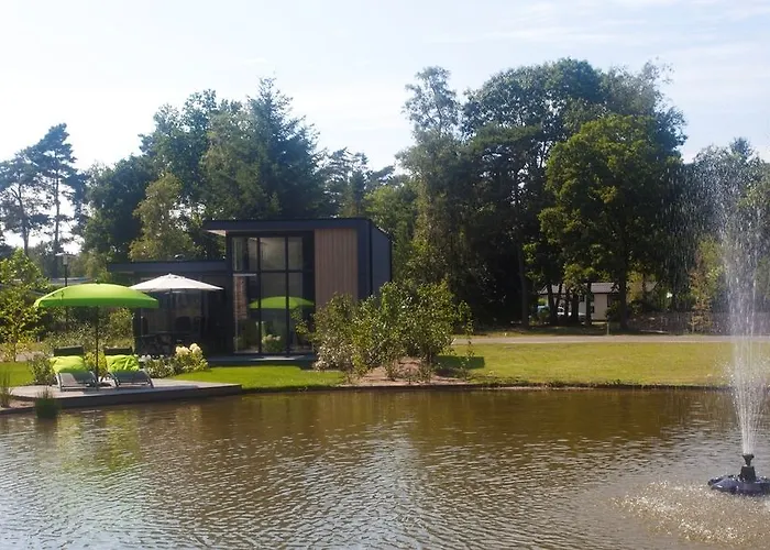 Landgoed De Scheleberg منتزه العطل 4*