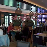 Landgoed De Scheleberg 4* Люнтерен